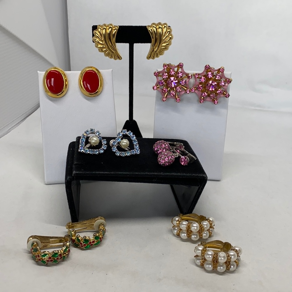 Group lot of vintage non-pierced earrings